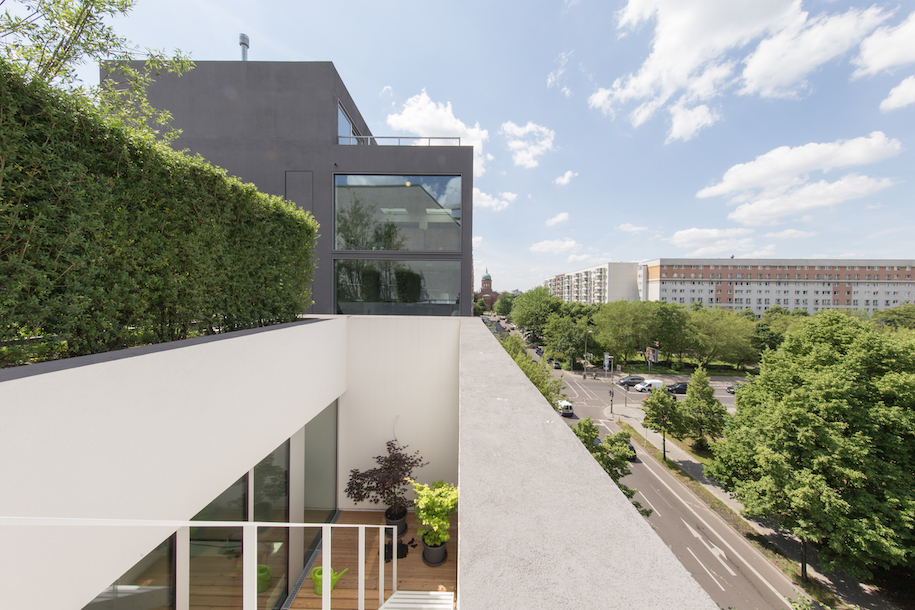 Archisearch Bundschuh Architekten designed Block + Void House in Berlin