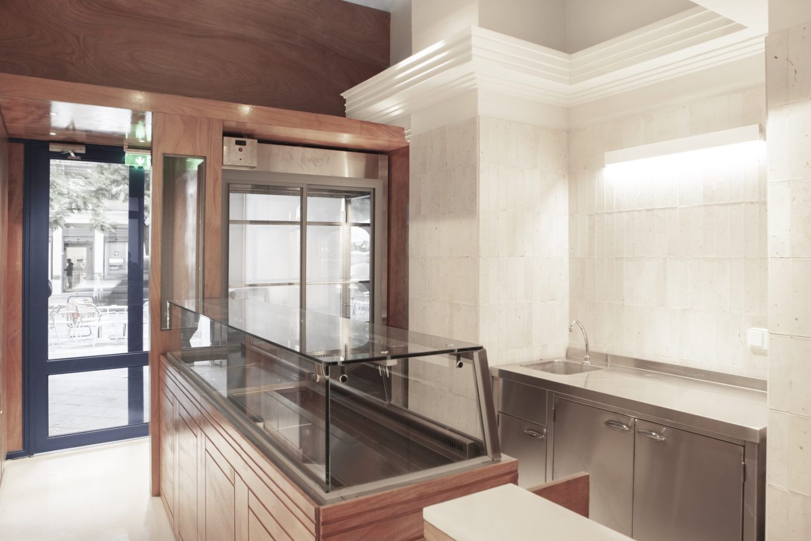 Archisearch Μέσα από αντανακλάσεις, το γραφείο Your Space Experience σχεδιάζει τις Πεντανόστιμες στην Αθήνα