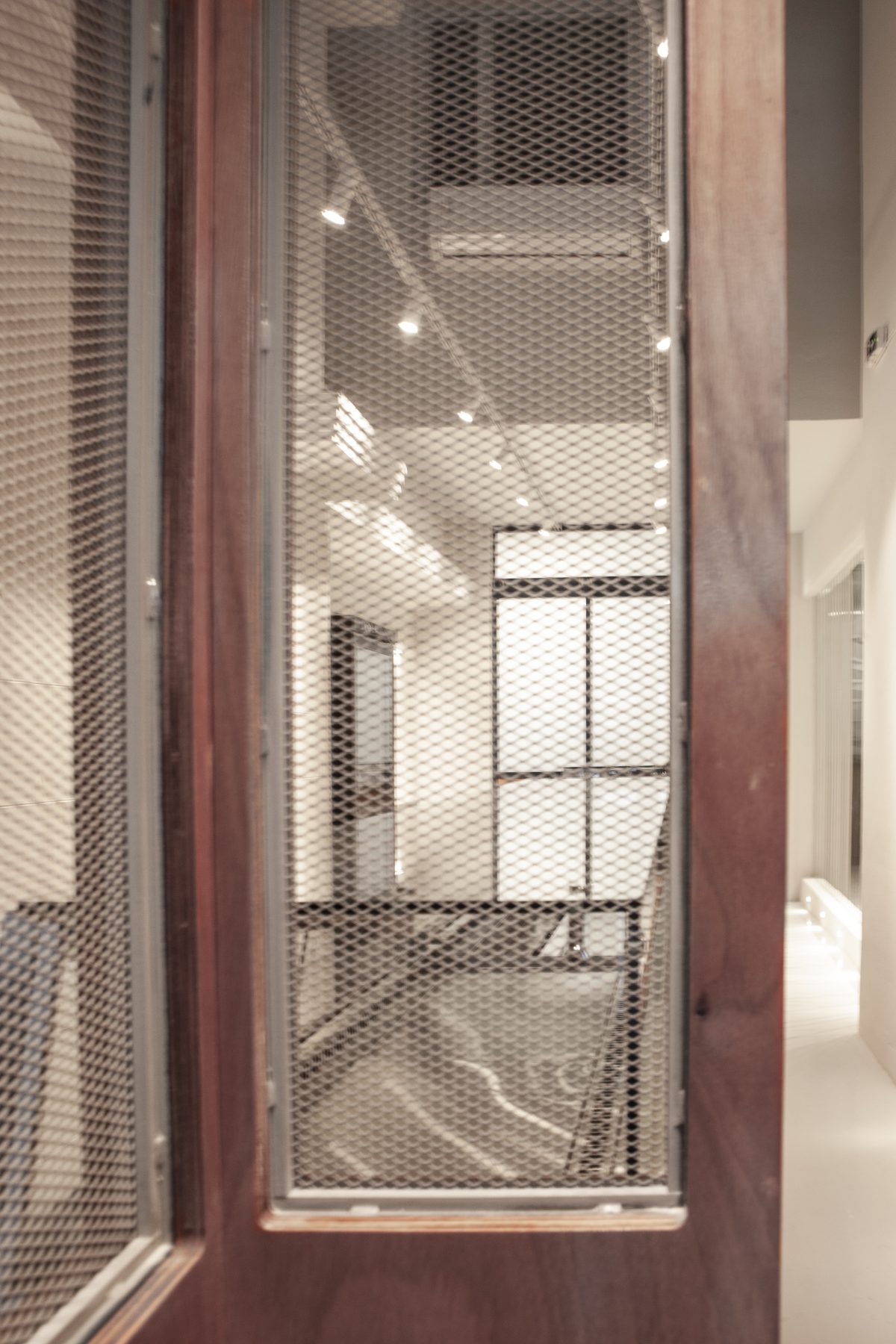 Archisearch Μέσα από αντανακλάσεις, το γραφείο Your Space Experience σχεδιάζει τις Πεντανόστιμες στην Αθήνα