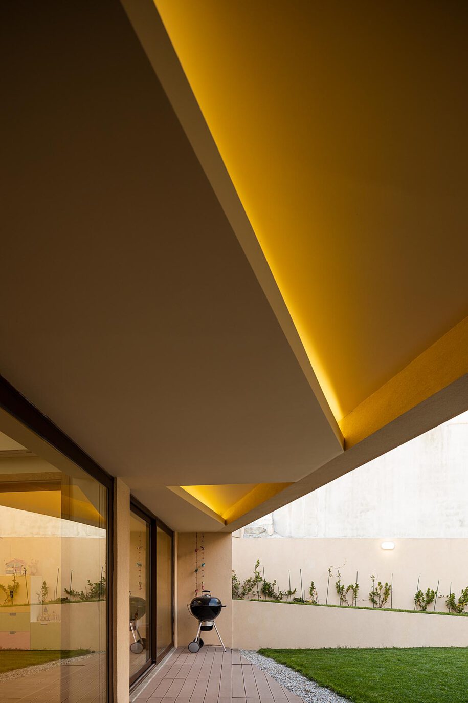 Archisearch Casa do Campo Lindo in Porto, Portugal | Ren Ito Arq.