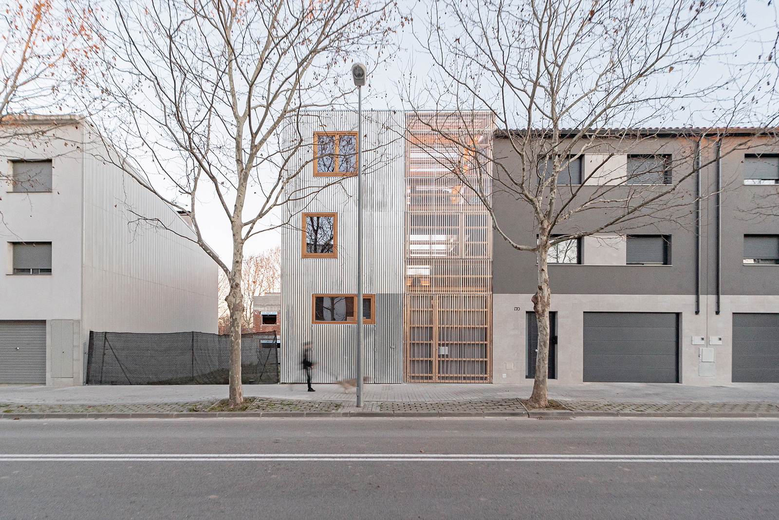 Casa 0006 in Barcelona, Spain | by Taller 11 architecture studio