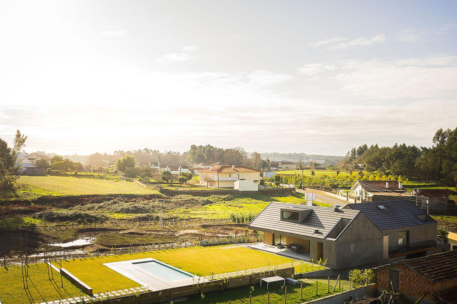 Archisearch HOUSE CG in Arrifana, Portugal by PEDRO HENRIQUE ARQUITETO