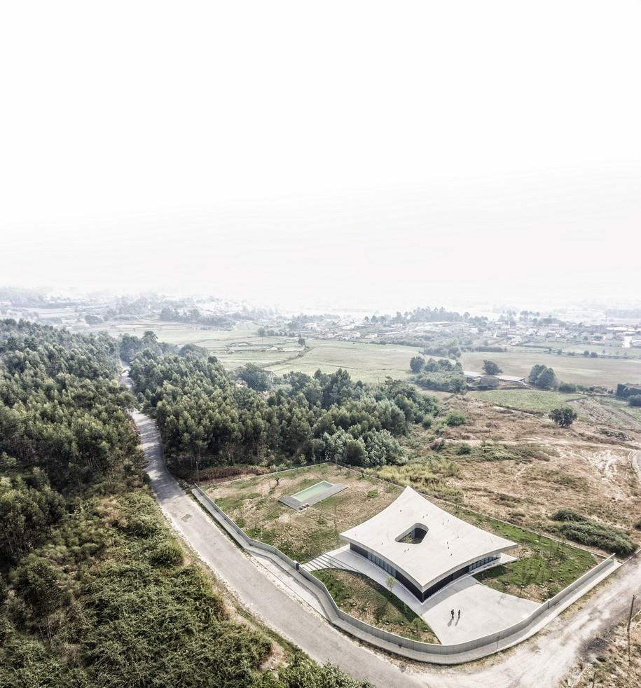 Cabo de Vila, Portugal, Spaceworkers, house, home, pool, exotic, concrete, architecture, interiors, living, valley, nature