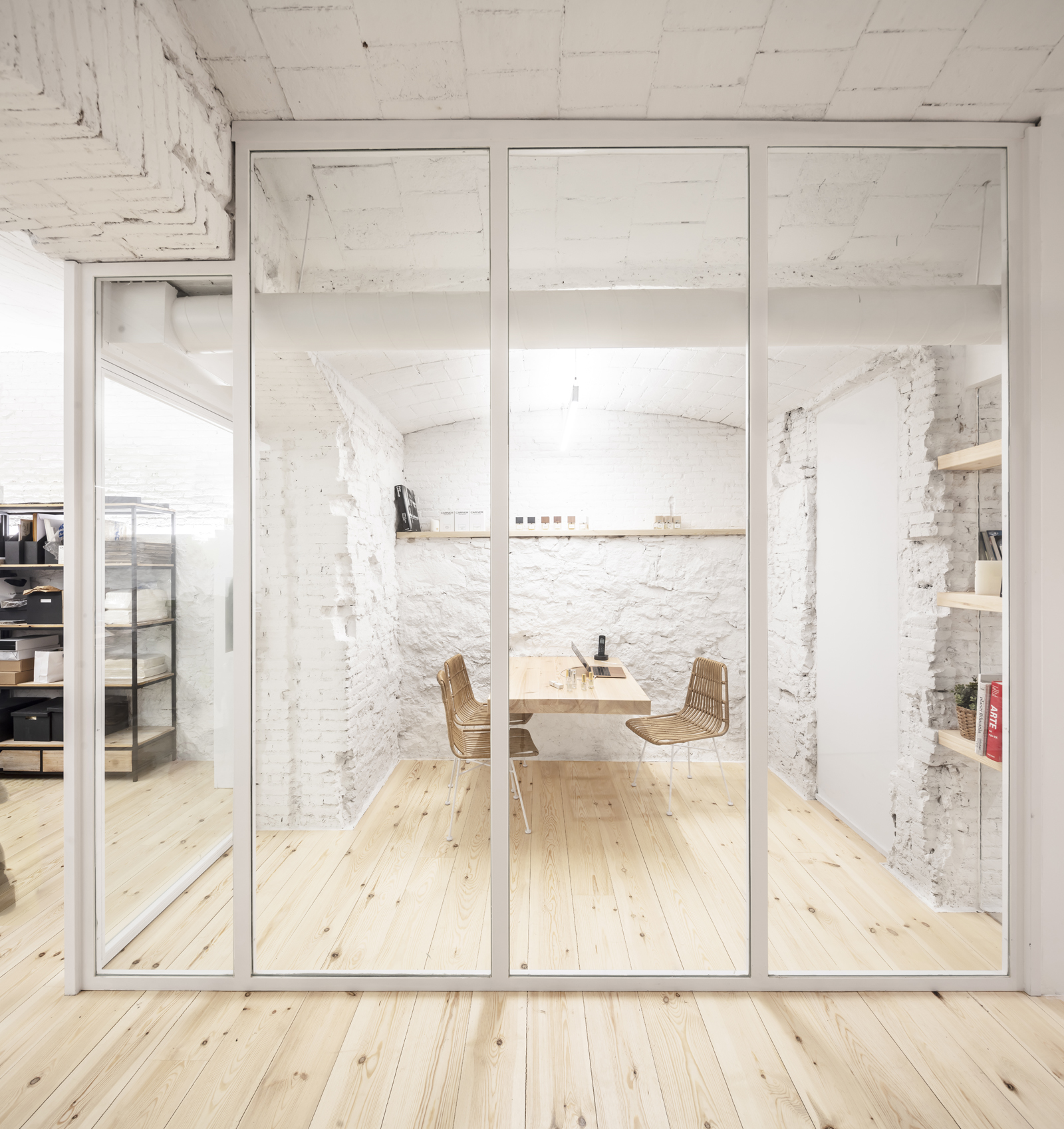 Archisearch Carner Perfumery in Barcelona, Spain | Jofre Roca arquitectes