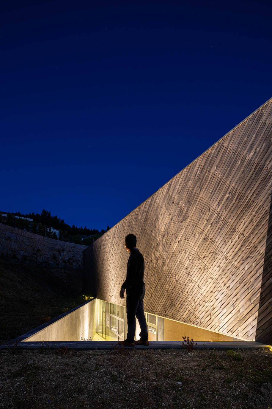 Archisearch Casa A in Guimarães, Portugal | REM’A