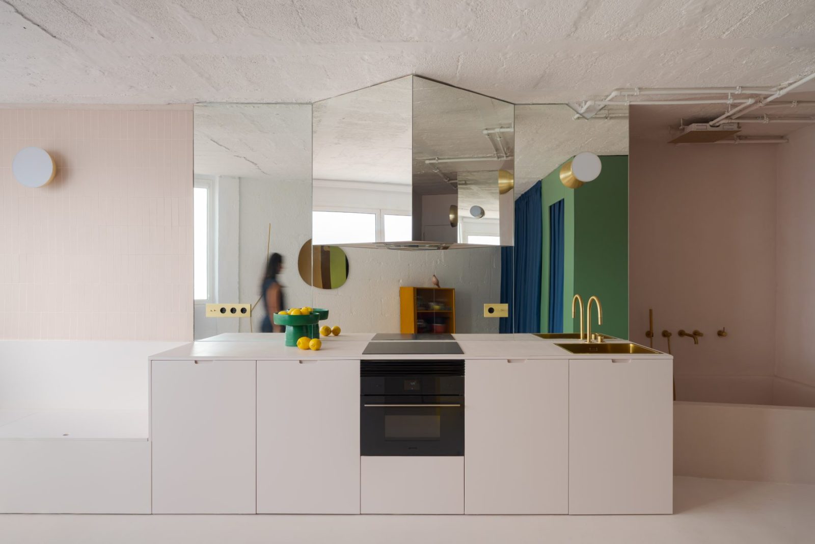 Archisearch MicroScale: Xstudio Reimagines a 32 m² Apartment in Gran Canaria as a Single Inhabited Room