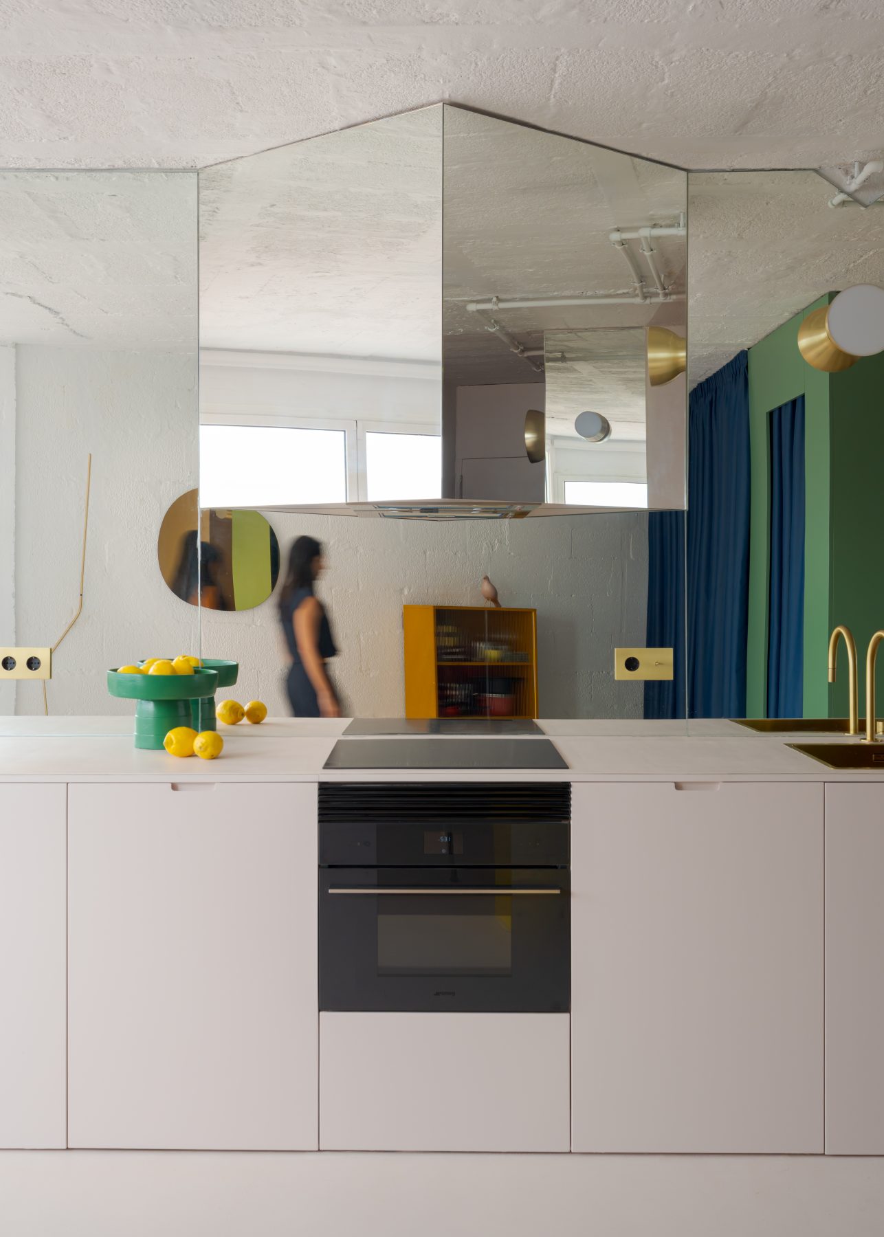 Archisearch MicroScale: Xstudio Reimagines a 32 m² Apartment in Gran Canaria as a Single Inhabited Room