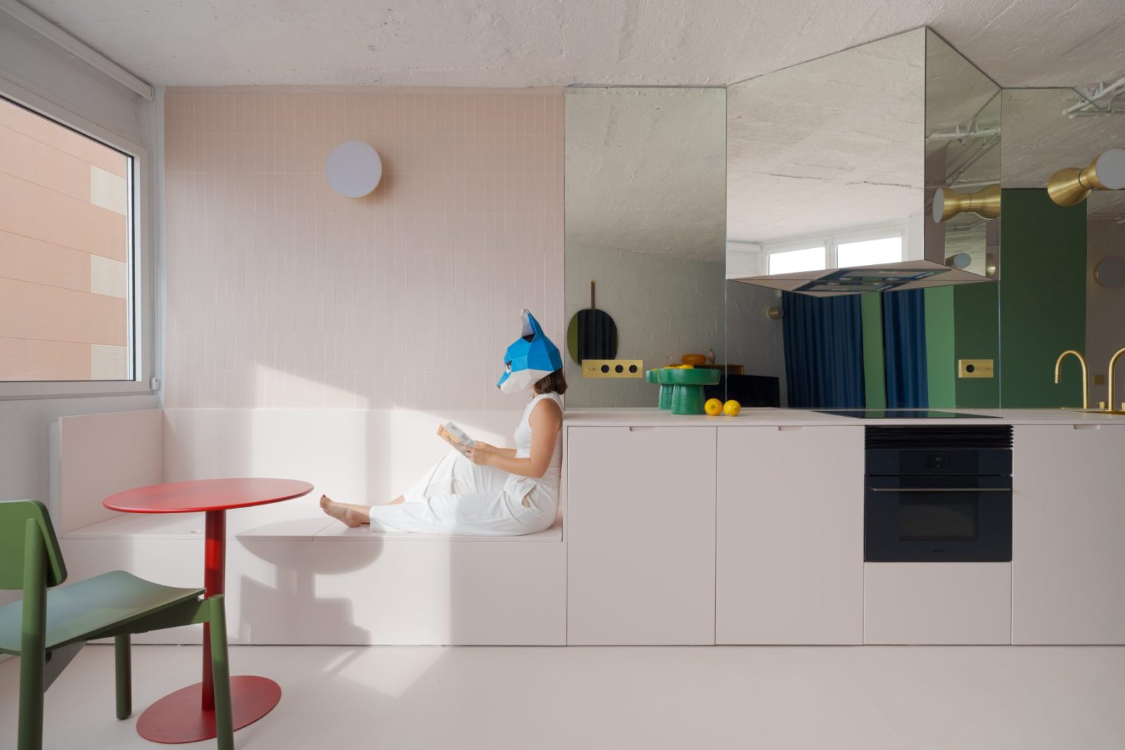 Archisearch MicroScale: Xstudio Reimagines a 32 m² Apartment in Gran Canaria as a Single Inhabited Room
