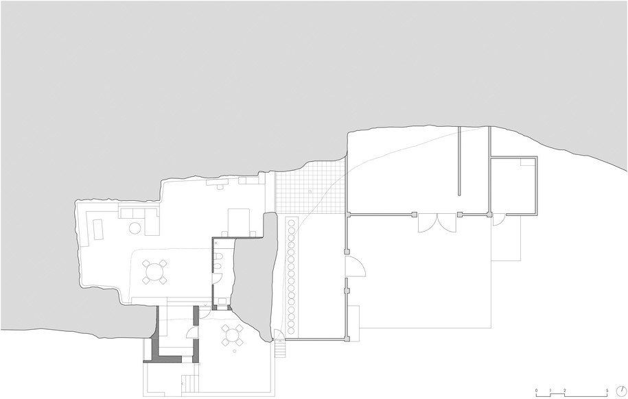 Archisearch A Rough Cave House in Spain / UMMOestudio