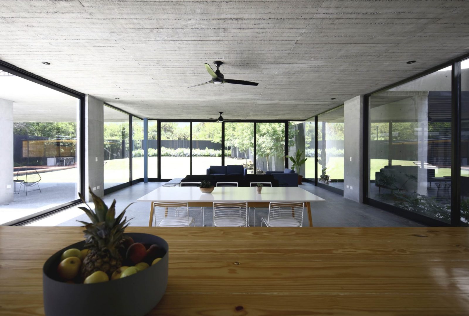 Archisearch Dream Houses: S-AR Design La Villa de Santiago in Mexico as A Monolithic Concrete Home Framed by Patios