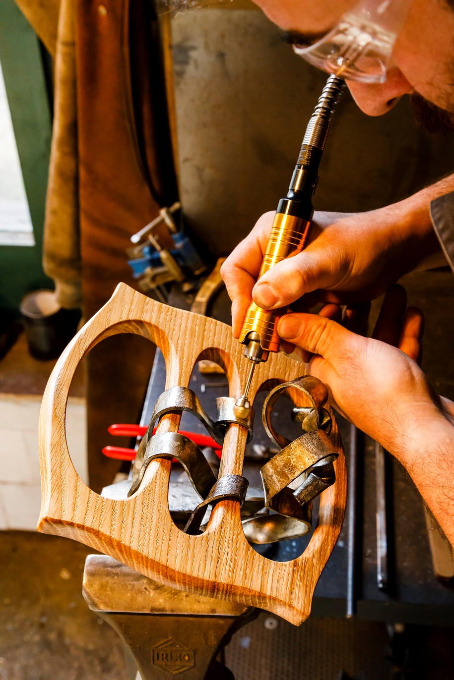 Archisearch BD Barcelona presents the Calvet Hanger: the smallest piece of furniture ever made by Gaudí