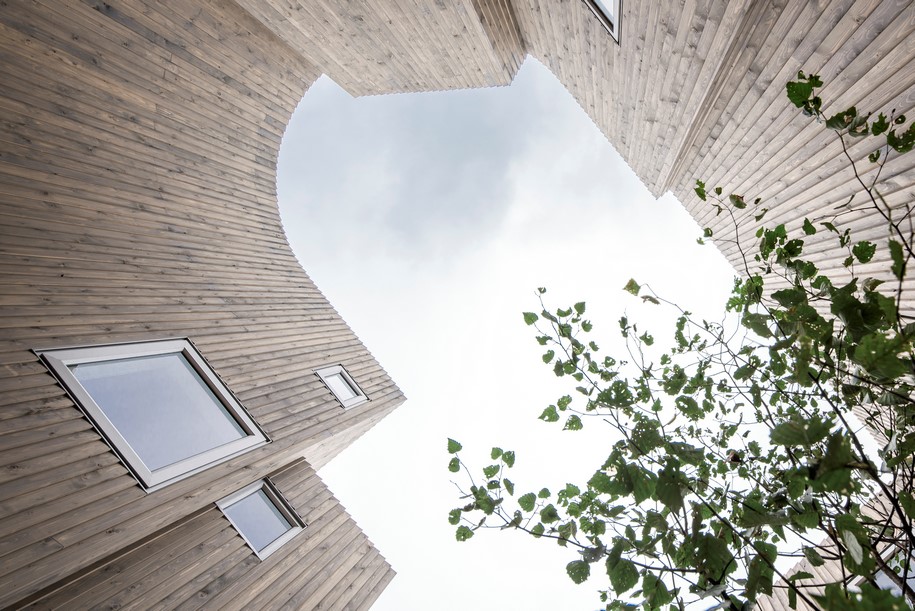 Corridor of the Fold, Jun Igarashi Architects, Kitami, Hokkaido, circular, materials