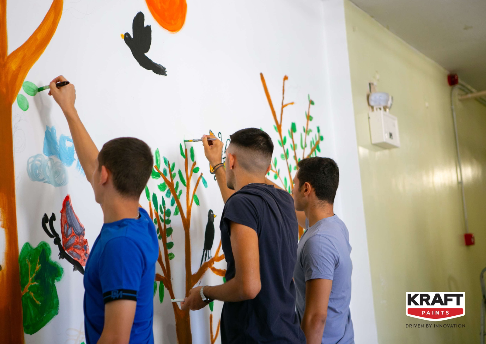 Archisearch Η KRAFT Paints ξεκινάει τη νέα σχολική χρονιά στο Ίδρυμα Χατζηκώνστα