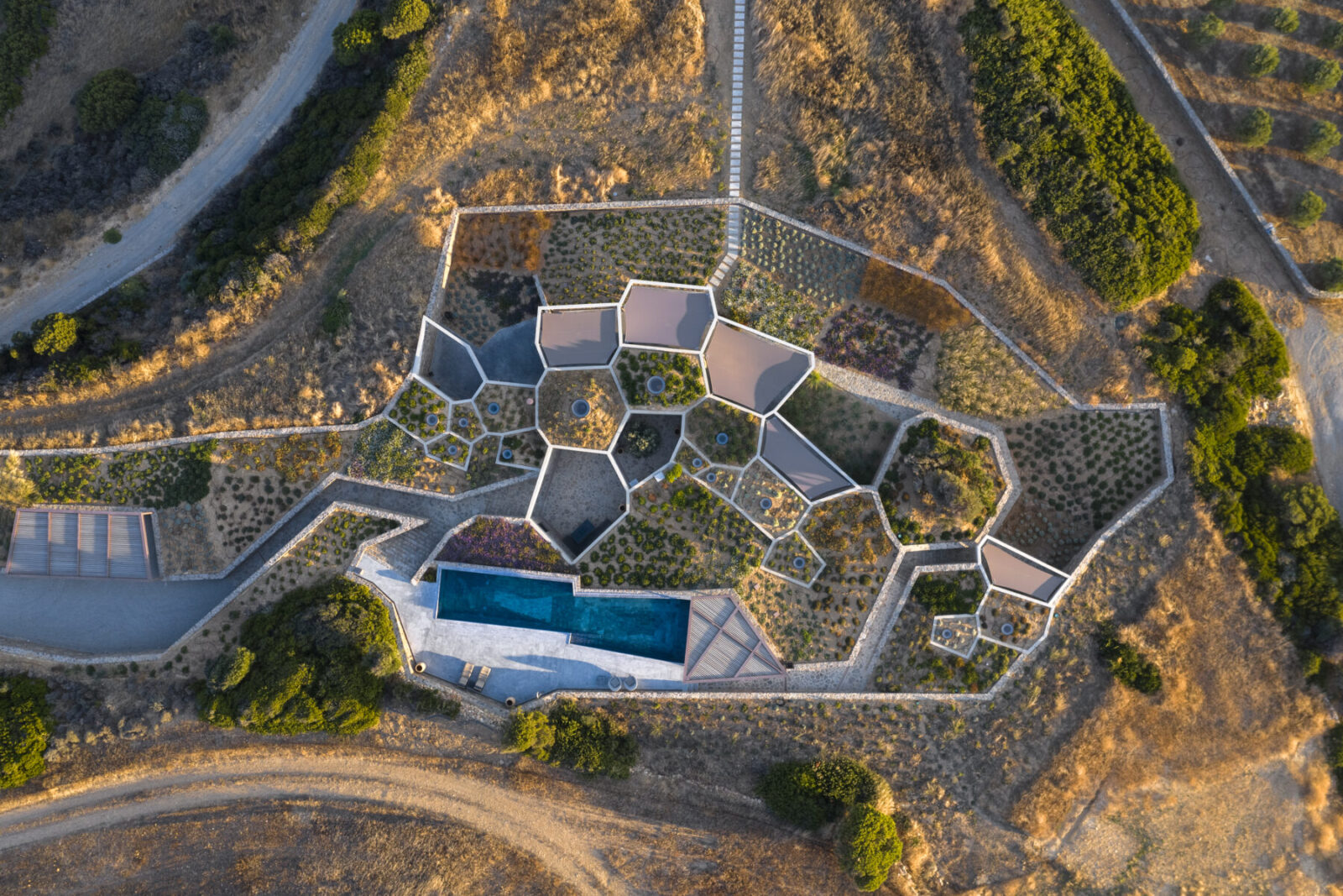 Archisearch 2022 EIA Architecture Award _ The Hourglass Corral House in ‘Voronoi’s Corrals’ project, Milos island, Cyclades | DECA Architecture