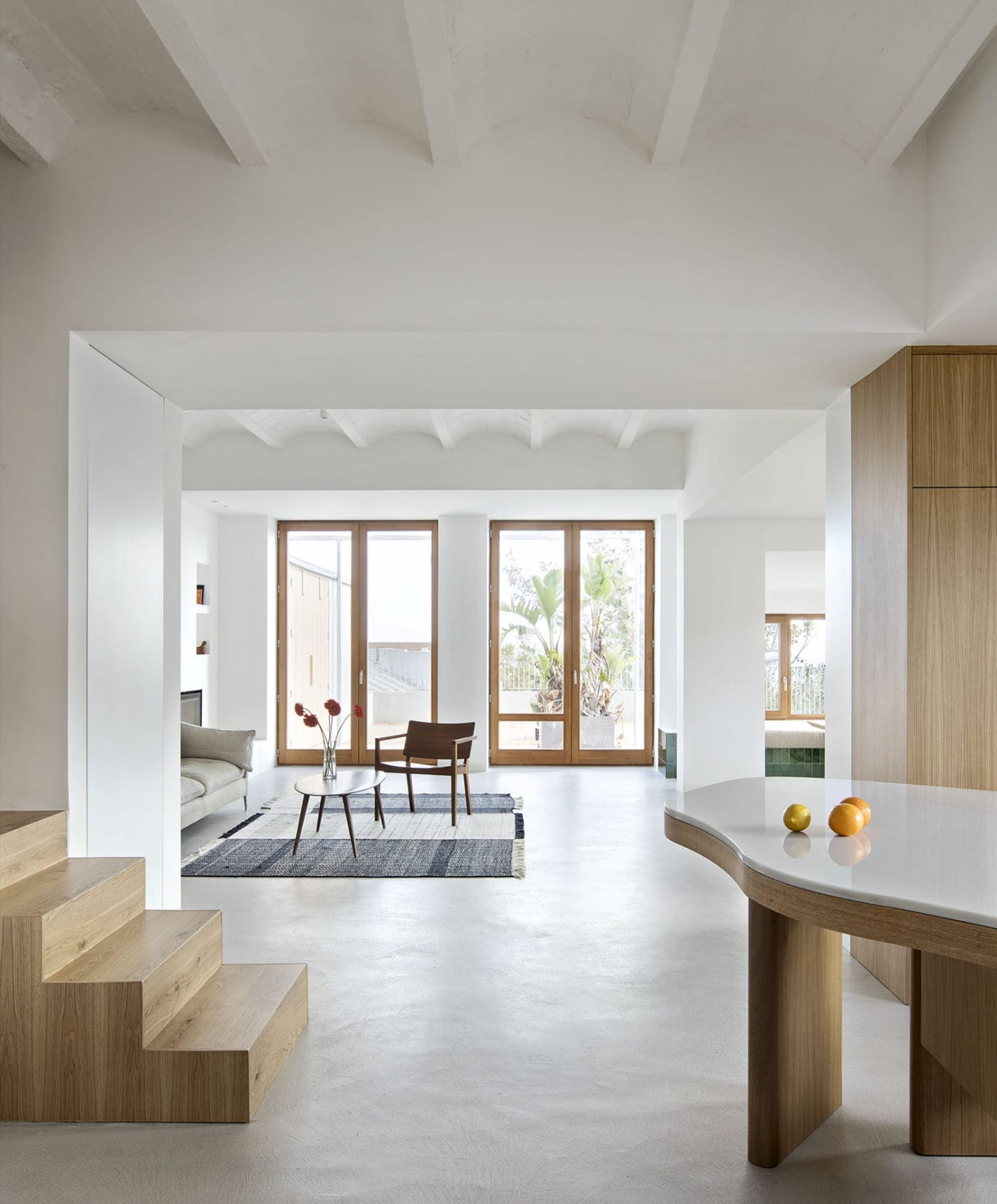 Archisearch Atzur Unifies a Fragmented Composition of Disparate Volumes in Baldu & Diego’s House in Barcelona