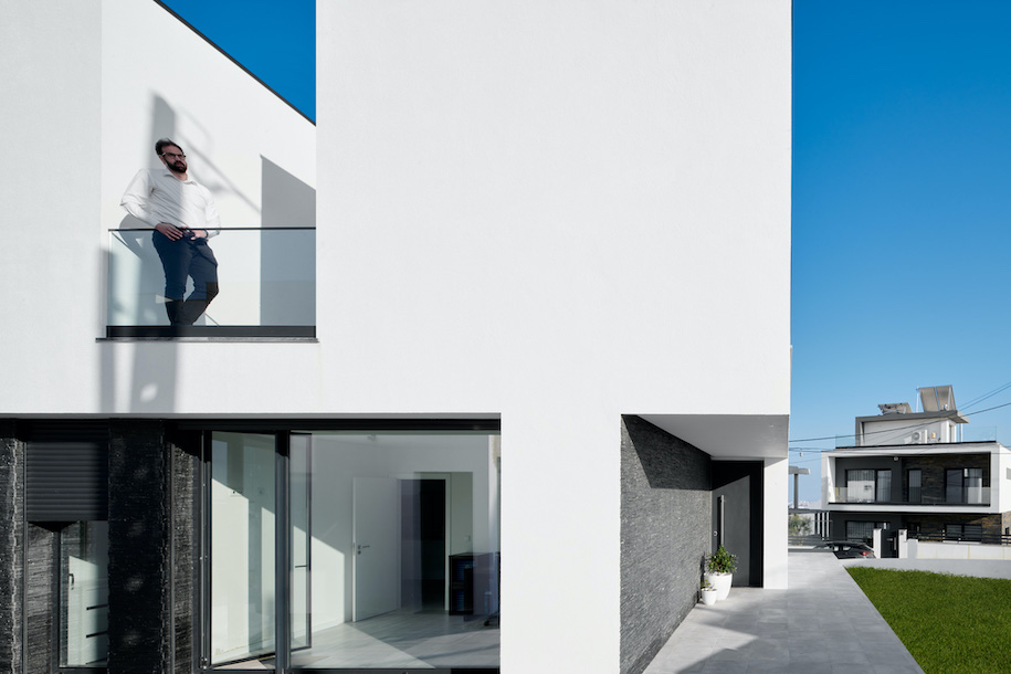 Archisearch Amaro House in Lisbon by Sérgio Miguel Godinho