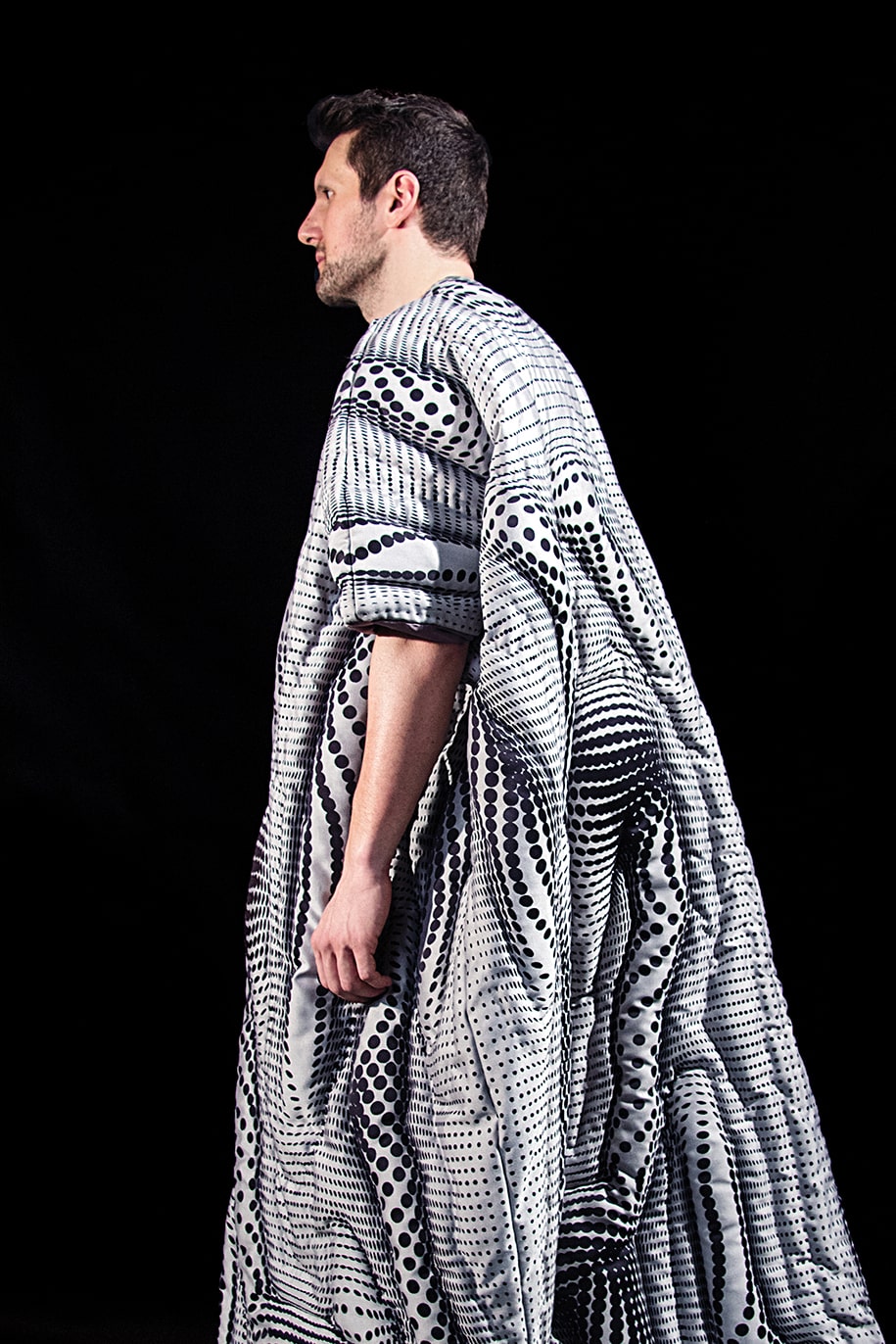 Archisearch CHBL Jammer Coat by COOP HIMMELB(L)AU enables its user to digitally disappear