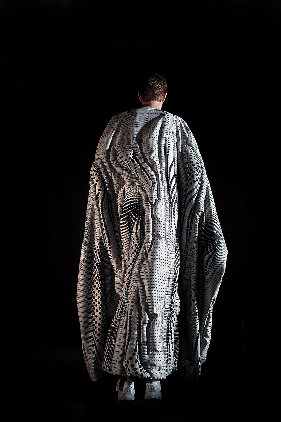 Archisearch CHBL Jammer Coat by COOP HIMMELB(L)AU enables its user to digitally disappear