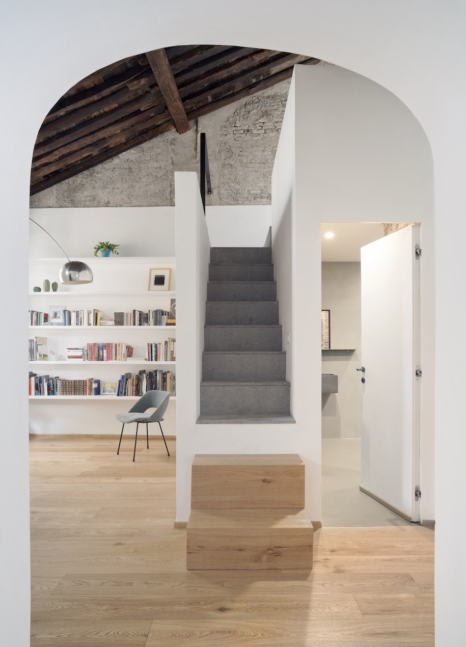 Archisearch House for a sea dog by Dodi Moss in the dense historical context of the old city of Genoa, Italy