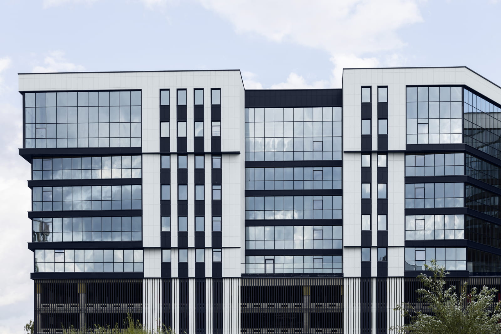 Archisearch Το Χρώμα της Χρονιάς 2026 Interpon D2525 από την AkzoNobel είναι ένας συνδυασμός μπλε αποχρώσεων για ισορροπία και επανασύνδεση