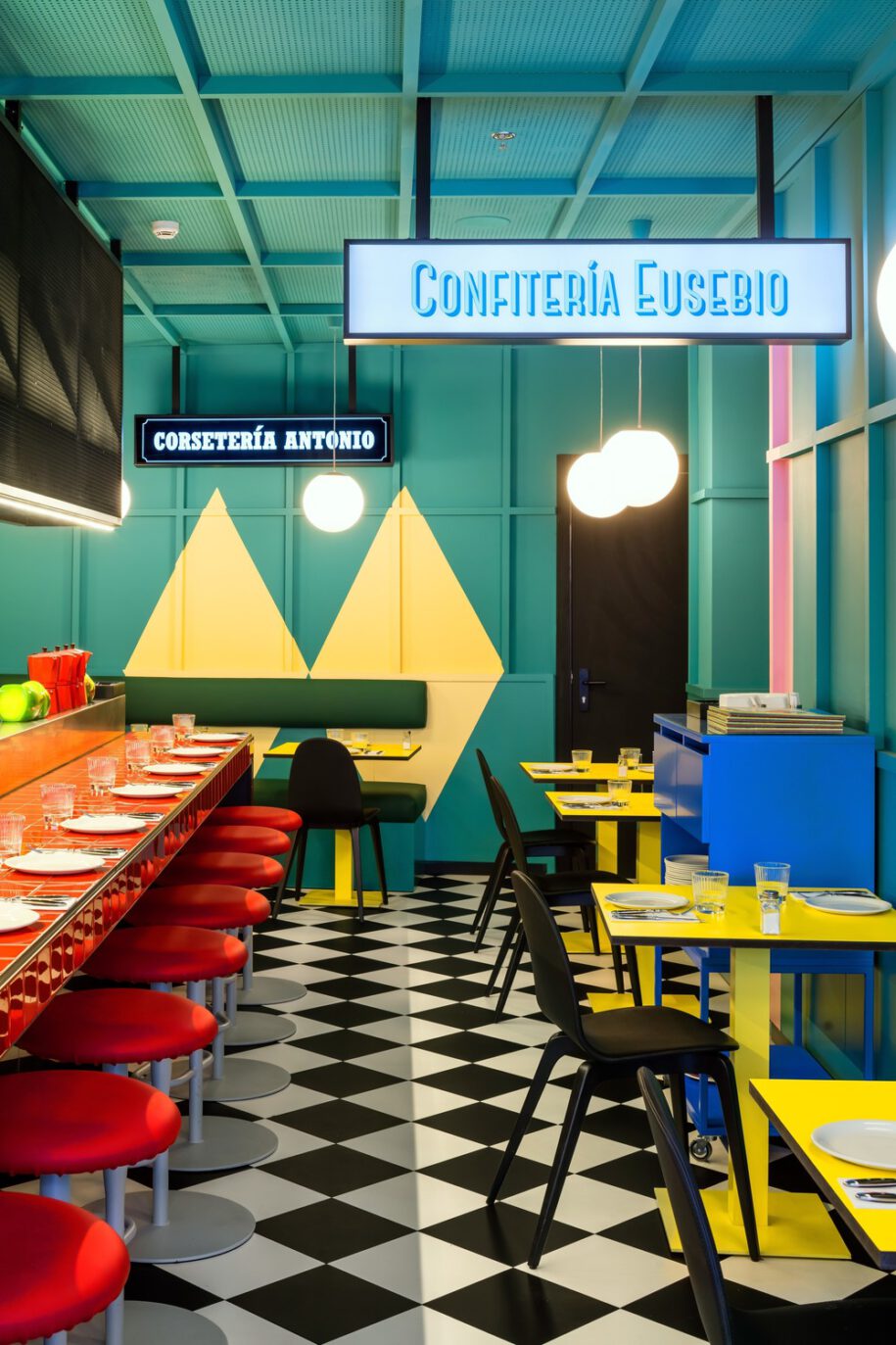 Archisearch Las Chicas, Los Chicos y Los Maniquís Restaurant in Madrid, Spain | EL EQUIPO CREATIVO