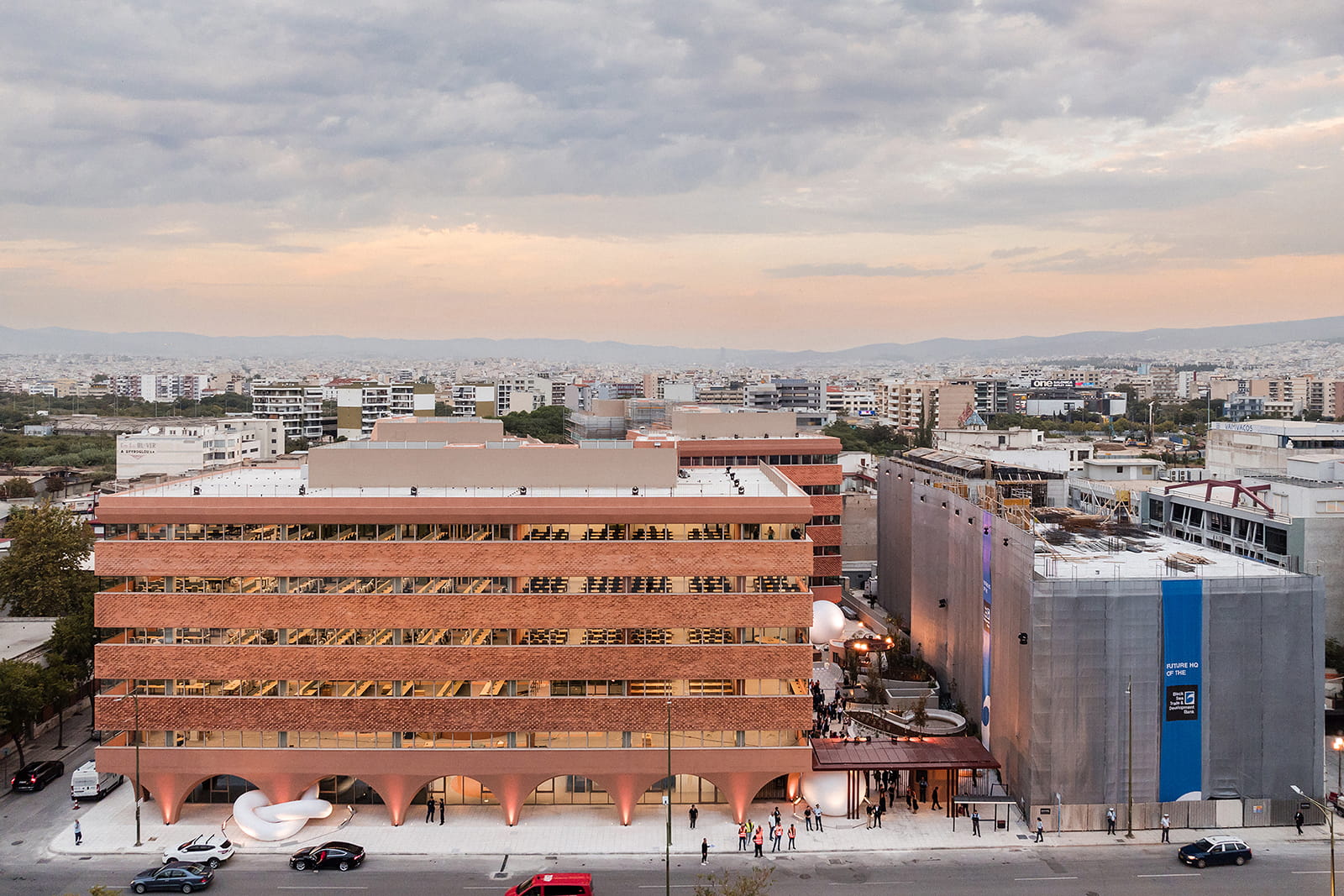 Archisearch Το γραφείο Divercity κέρδισε Βραβείο για το συγκρότημα γραφείων HUB26 στη Θεσσαλονίκη στα GRAIL Awards 2026.