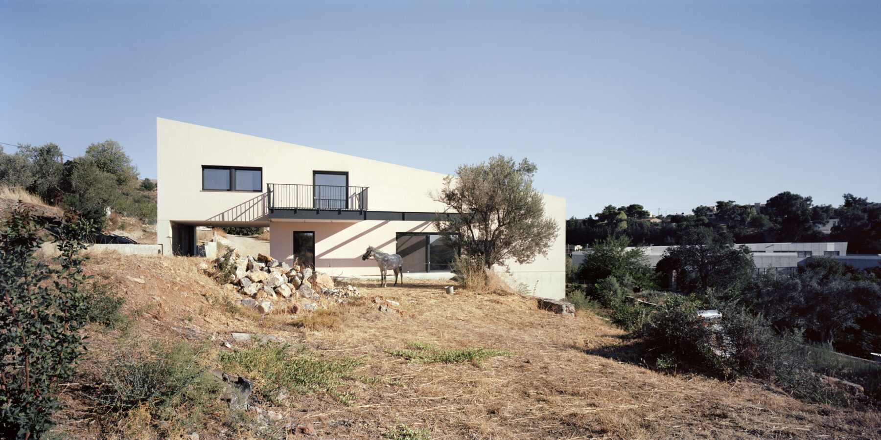 Archisearch Longhouse II in Chios island, Greece | SOUTH architecture