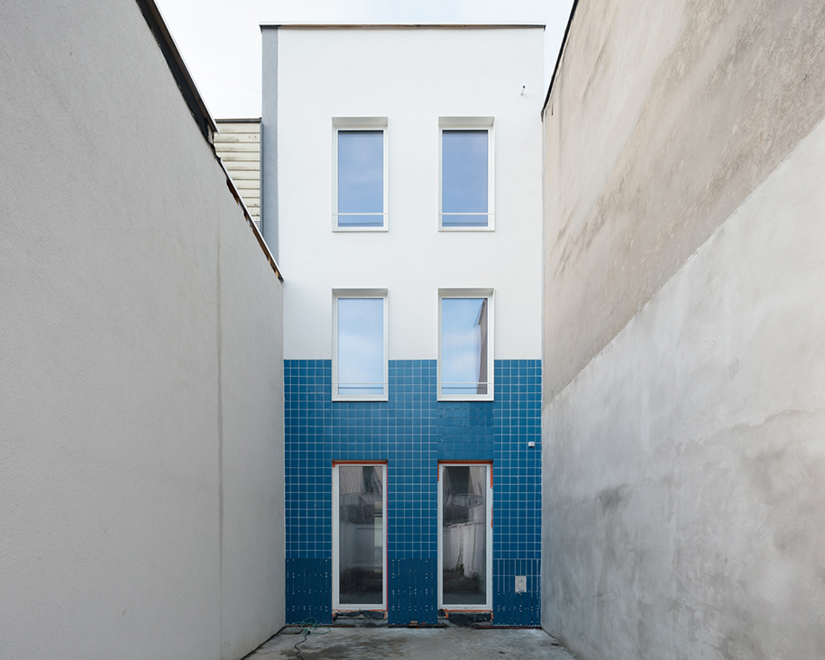 Archisearch A Simple House: a minimal form made from CLT in Antwerp | FELT
