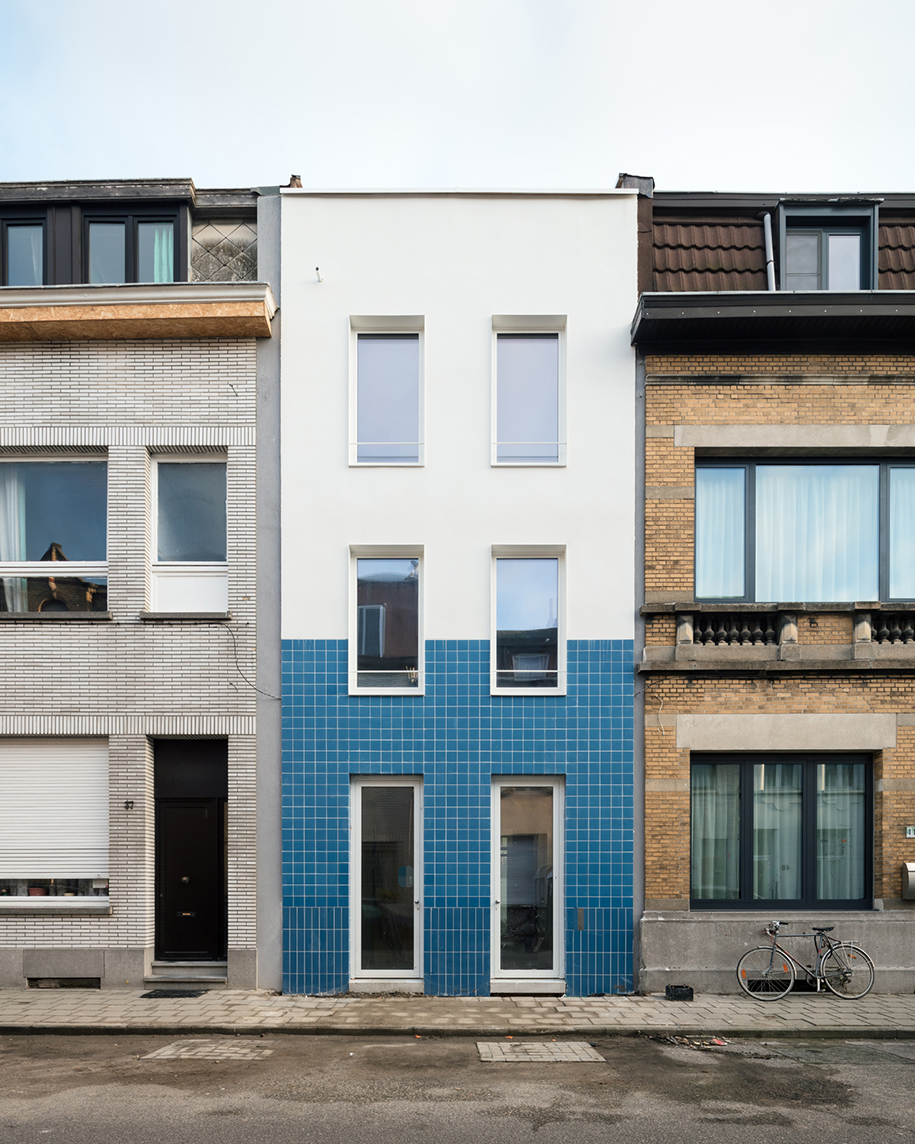 Archisearch A Simple House: a minimal form made from CLT in Antwerp | FELT