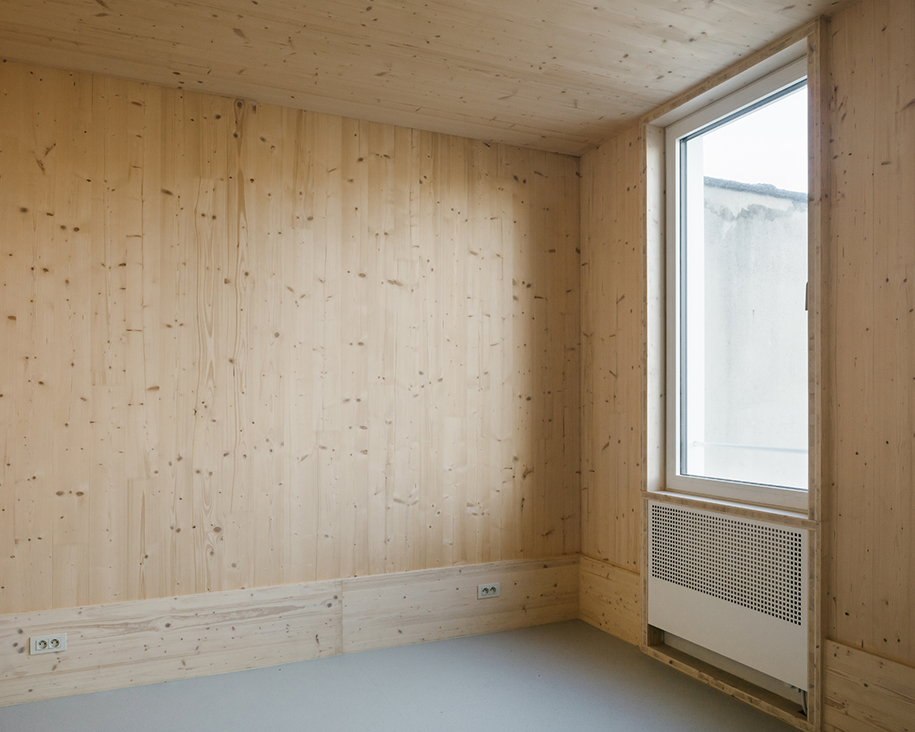 Archisearch A Simple House: a minimal form made from CLT in Antwerp | FELT