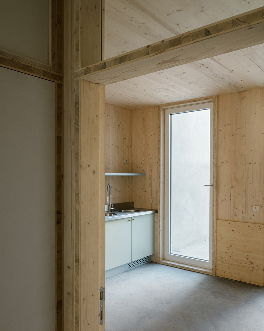 Archisearch A Simple House: a minimal form made from CLT in Antwerp | FELT