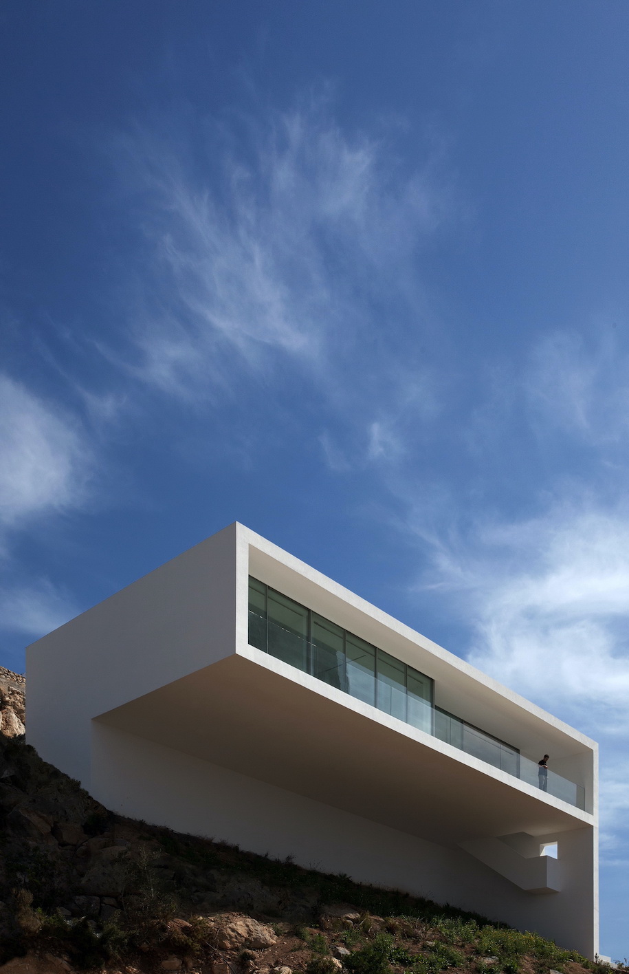 Archisearch House on the Cliff by Fran Silvestre Arquitectos