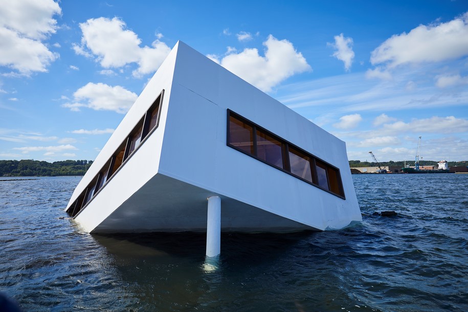 Flooded Modernity, Asmund Havsteen-Mikkelsen, art installation, Floating Art festival, Vejle Museum, Villa Savoye, Le Corbusier, modernity,