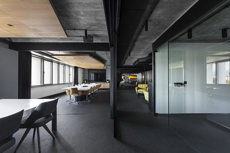 Archisearch FRANK & FAME OFFICES | Divercity Architects