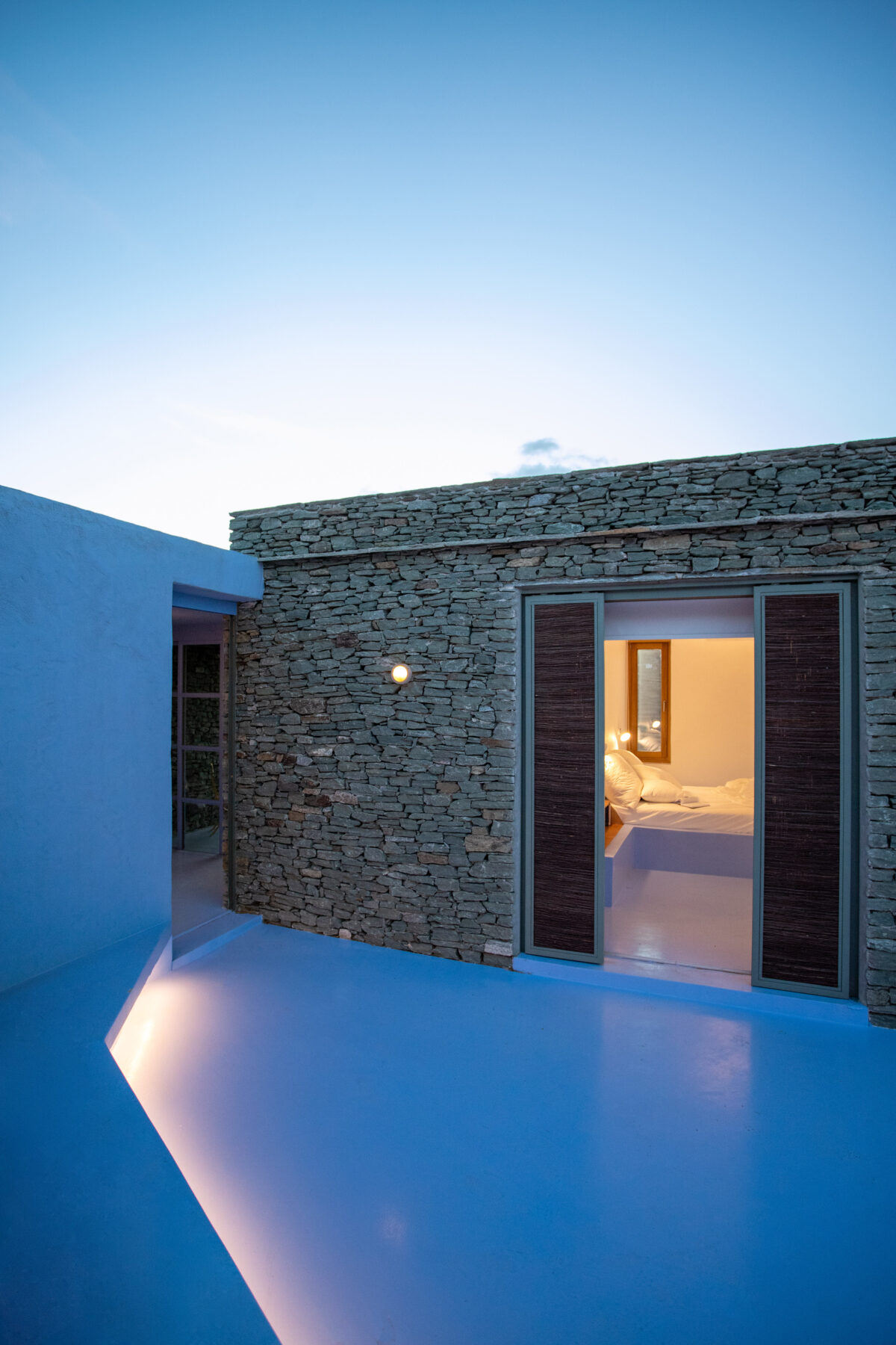 Archisearch Fyrgani holiday house in Sifnos island, Cyclades, Greece | AKA – APOSTOLOU COLAKIS ARCHITECTS