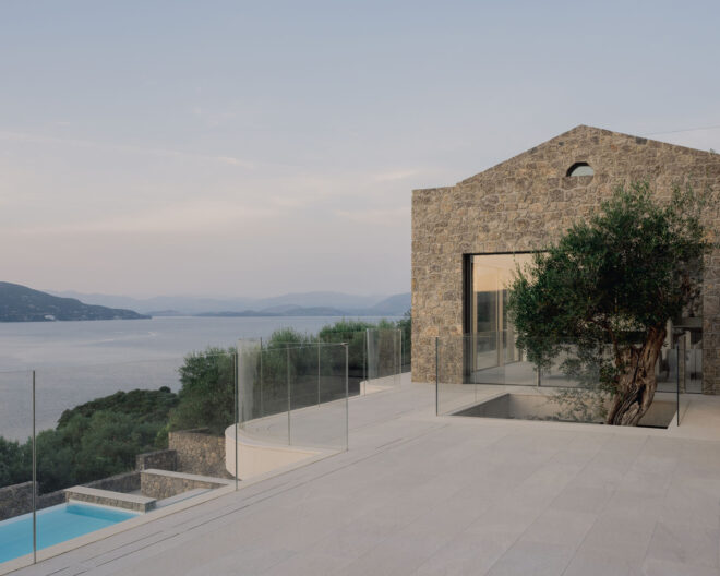 Archisearch - Corfu House by Tony Wynbourne, Georgios Apostolopoulos, Makis Gisdakis