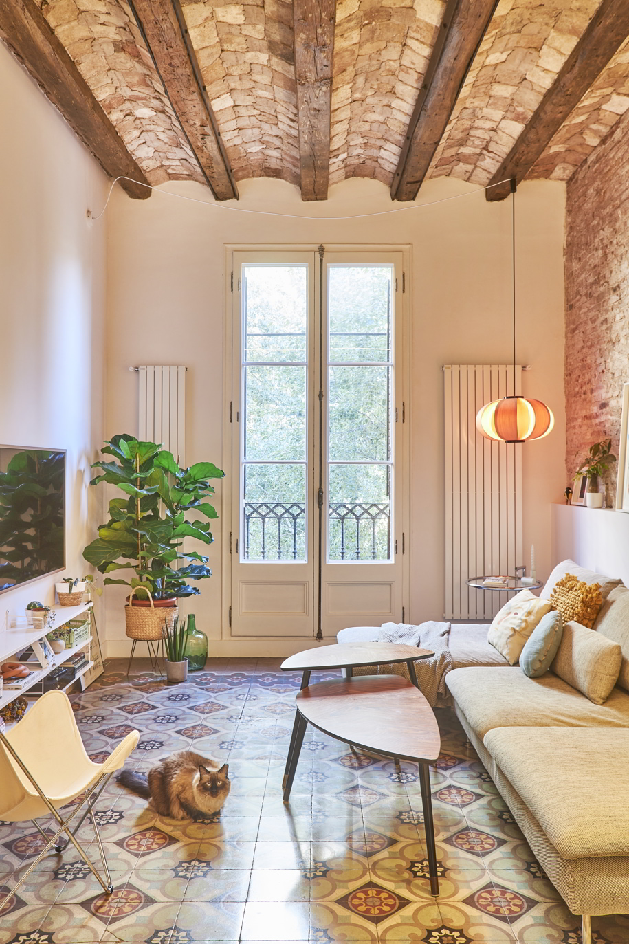Archisearch Borell apartment renovation in Barcelona, Spain | by Calrota Siverio Arquitectura