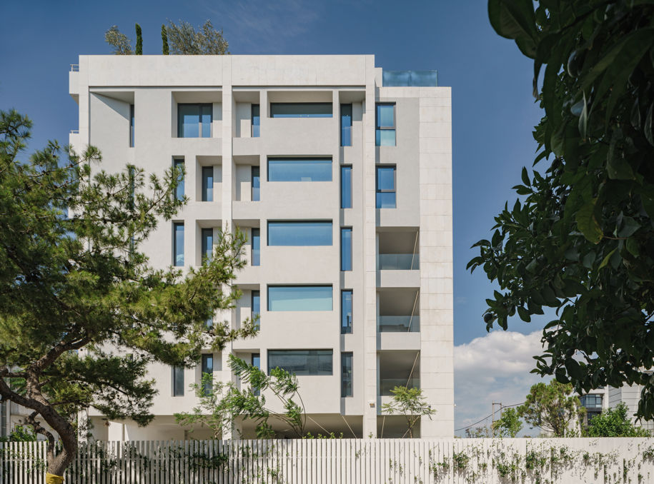 Archisearch Geometrical juxtapositions: Redevelopment of an office building in Palaio Faliro, Athens by Tsolakis Architects