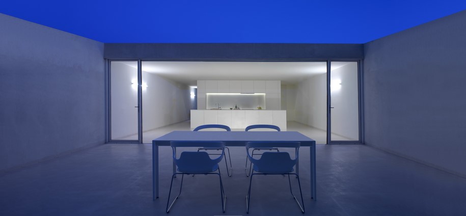 Fran Silvestre Arquitectos, CASA EN LA LADERA DE UN CASTILLO, HOUSE ON MOUNTAINSIDE OVERLOOKED BY CASTLE, house, mountain, Ayora, Valencia, Spain, spanish architecture