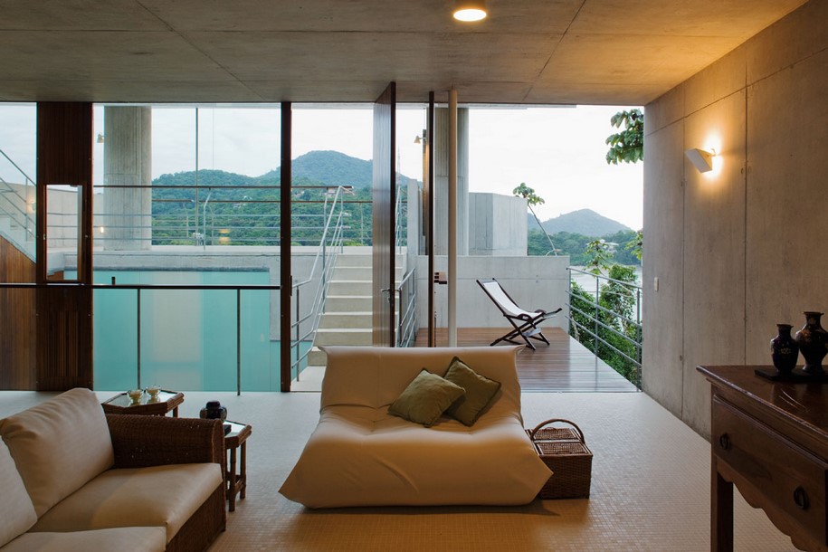 spbr arquitetos, HOUSE IN UBATUBA, Brazil, 2009, concrete