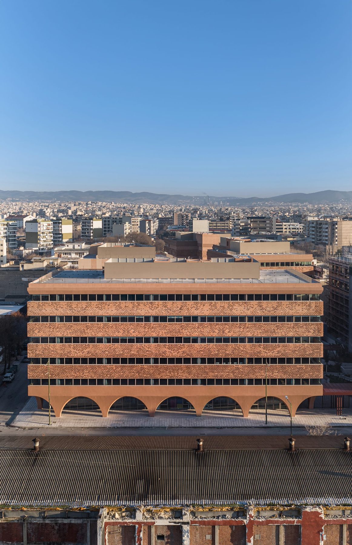 Archisearch Το γραφείο Divercity κέρδισε Βραβείο για το συγκρότημα γραφείων HUB26 στη Θεσσαλονίκη στα GRAIL Awards 2026.