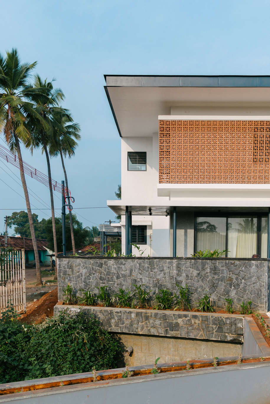 House in a grove, STO.M.P, Chettinad, Tamil Nadu, India, 2018