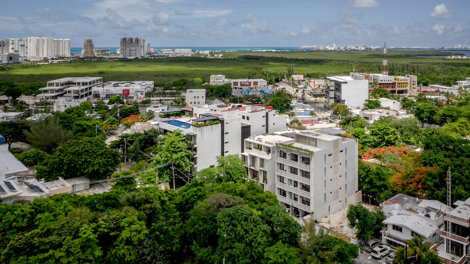 Archisearch Kiltro Polaris created Huachinango 36 collective housing in Cancún, Mexico
