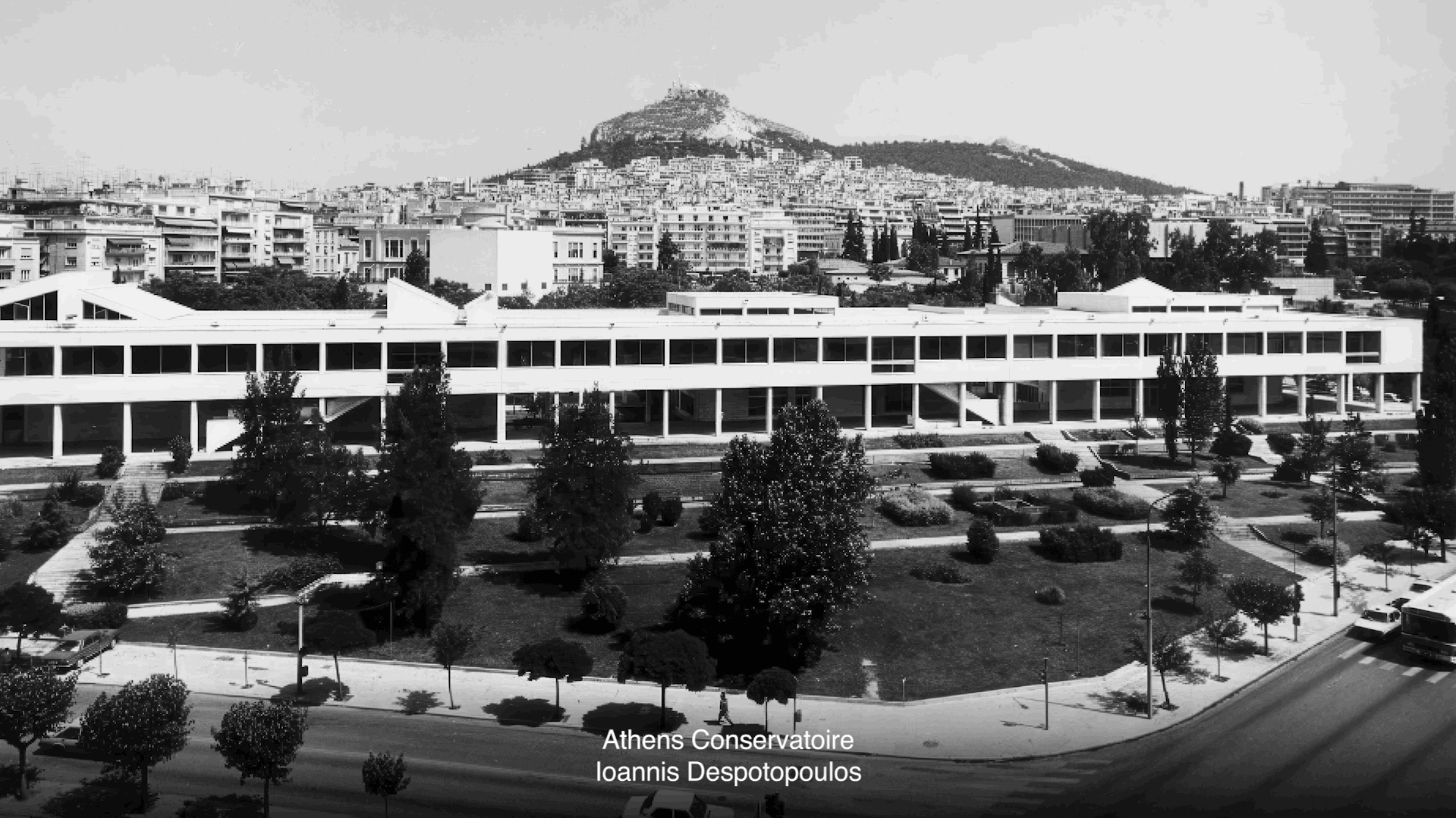Archisearch Μπορεί το σκυρόδεμα να παράξει νέα μνημειακότητα; | Μία συζήτηση με τον Χριστόφορο Βούλγαρη στο πλαίσιο της ΕΣΩ 2026