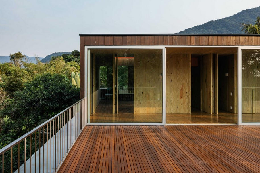 Archisearch Brazilian Nature Surrounds this House at Itamambuca Beach / Gui Mattos