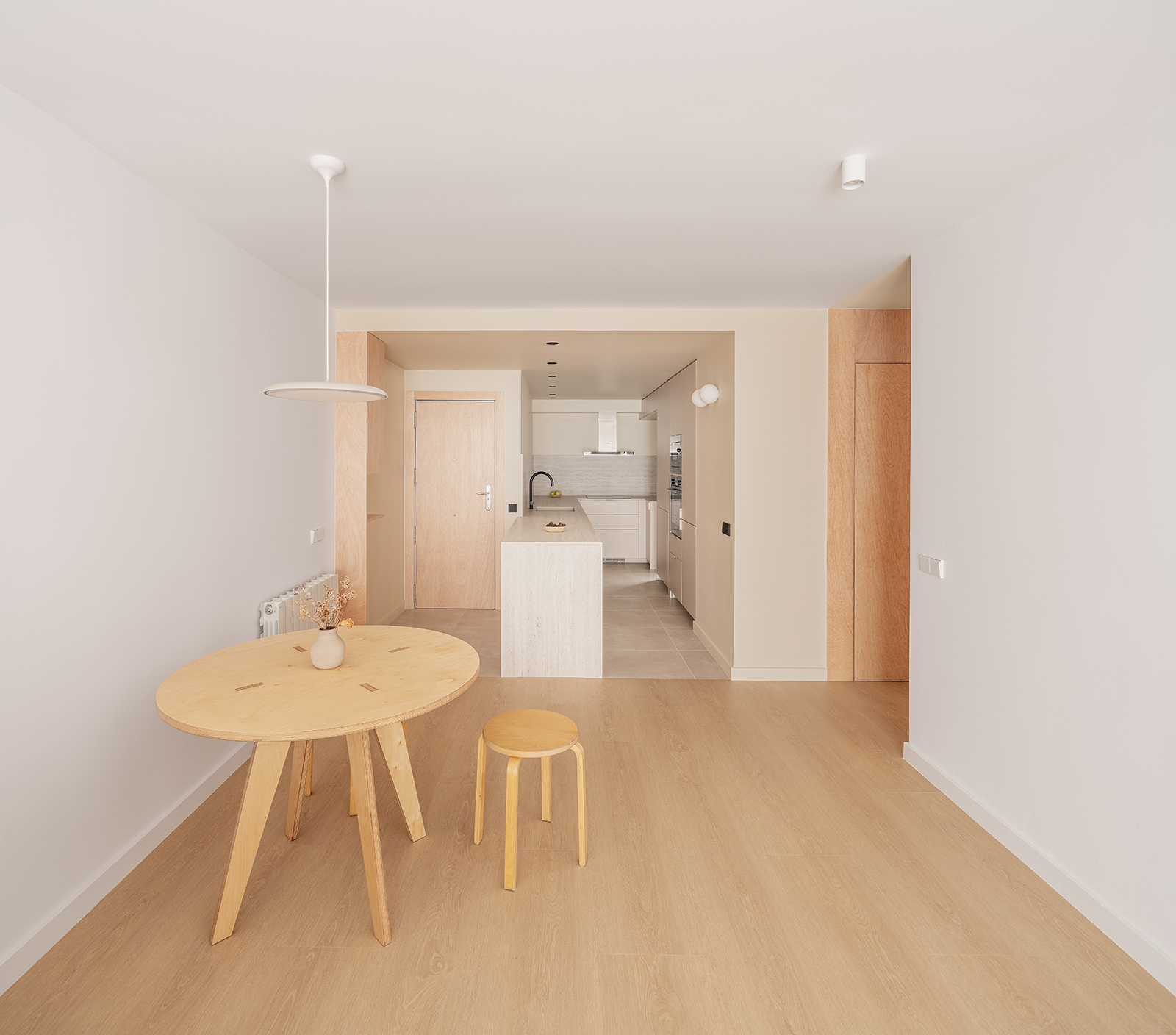 Archisearch Interior renovation of an apartment in a block of flats in el Masnou, Spain | by midori arquitectura