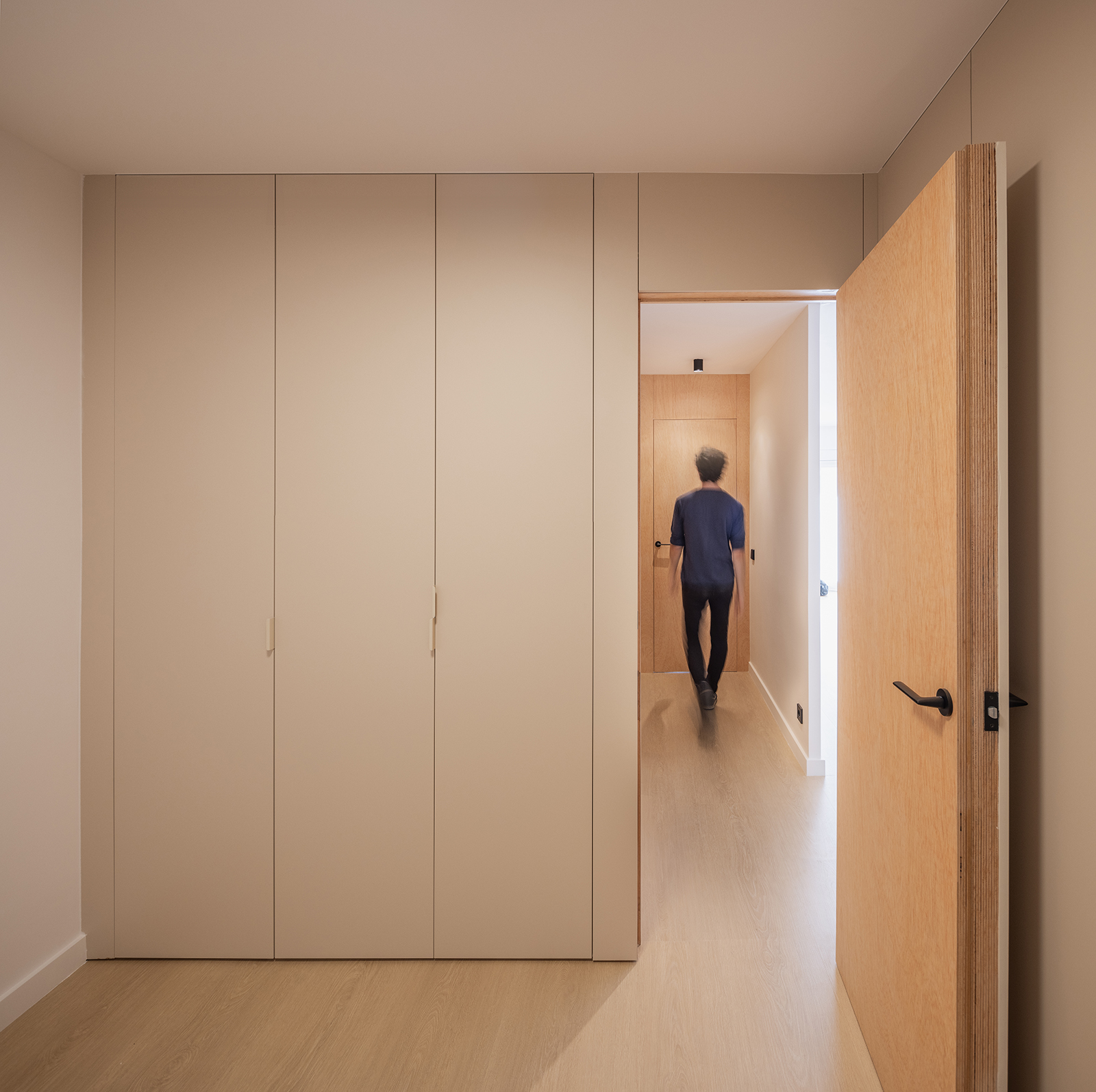 Archisearch Interior renovation of an apartment in a block of flats in el Masnou, Spain | by midori arquitectura