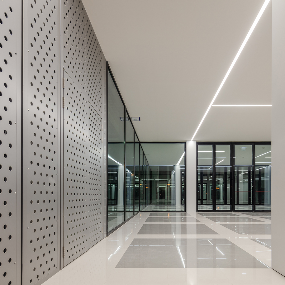 Archisearch Urbo Business Centre | Nuno Capa Arquitecto