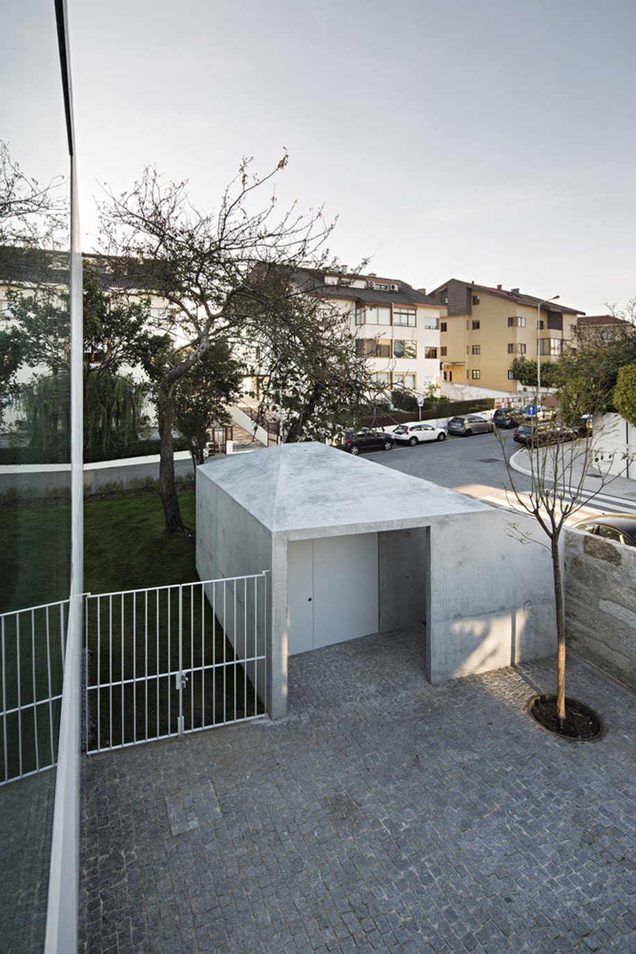 CASA NO PORTO, joão Vieira de Campos, HOUSE IN SERRALVES, Portugal, 2017, SERRALVES