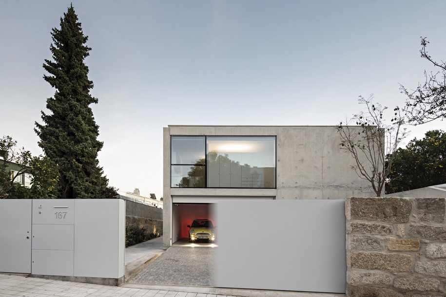 Archisearch Portuguese architect João Vieira de Campos designed HOUSE IN SERRALVES